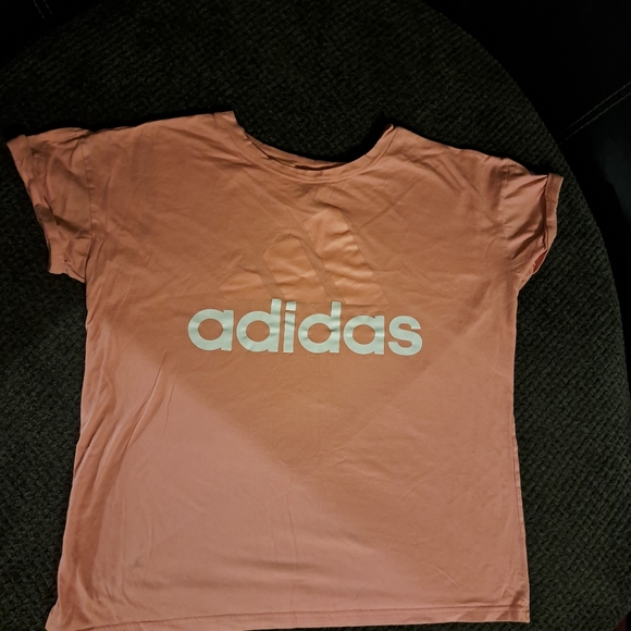 Women's Adidas fitted t-shirt, slightly used, peach colour, large - Picture 3 of 3